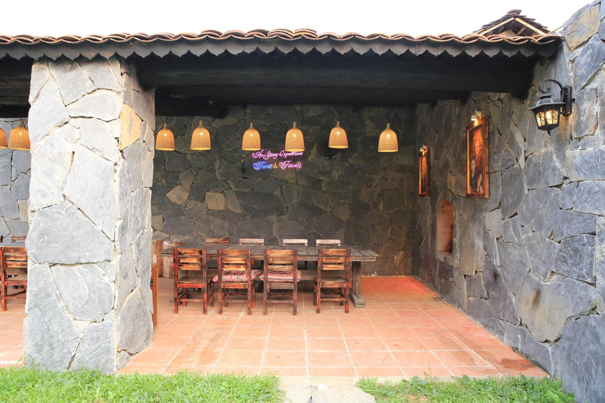 Ha Giang Eco Stone House - Tours & Rental Motorbike Экстерьер фото